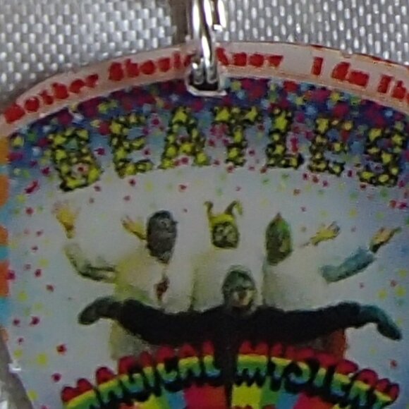 Beatles Ringo Starr Magical Mystery Tour 2-Sided Guitar Picks Zip-Pull Earrings - Picture 9 of 12